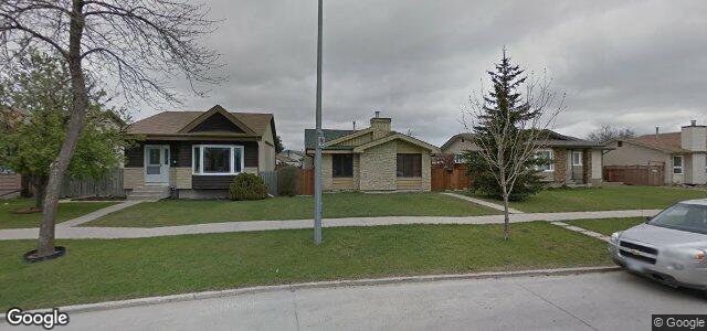 Larawan ng 402 Egesz Street sa Winnipeg, Manitoba