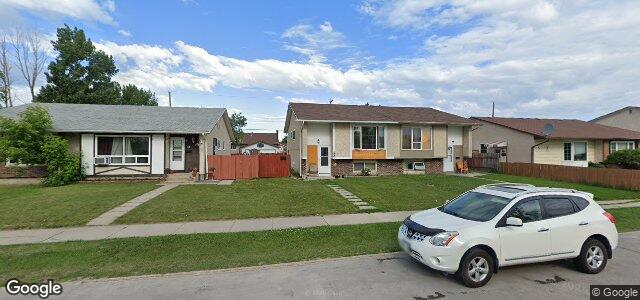 Larawan ng 42 Code Street sa Winnipeg, Manitoba