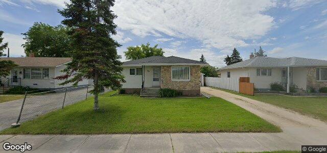 Larawan ng 42 Eckhardt Avenue sa Winnipeg, Manitoba