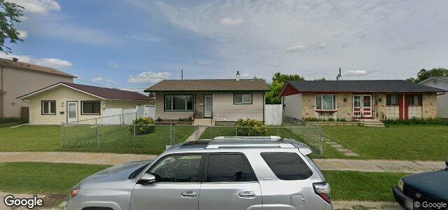 Larawan ng 45 Eckhardt Avenue sa Winnipeg, Manitoba