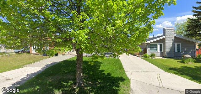 Larawan ng 5 Timmins Avenue sa Winnipeg, Manitoba
