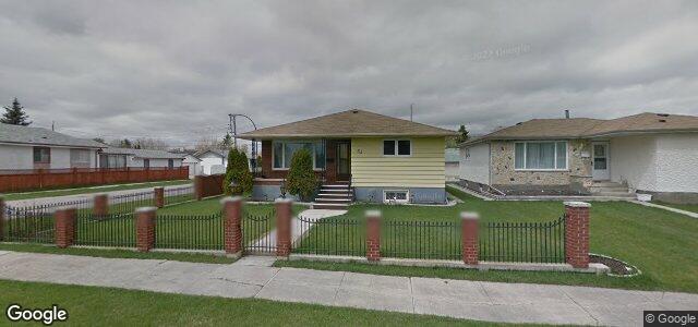 Larawan ng 51 Ringel Avenue sa Winnipeg, Manitoba