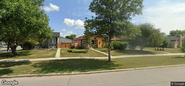Larawan ng 53 Kinver Avenue sa Winnipeg, Manitoba