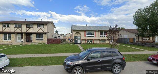 Larawan ng 54 Code Street sa Winnipeg, Manitoba