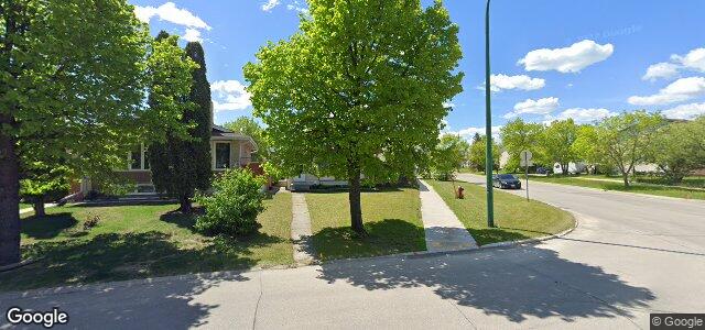 Larawan ng 54 Timmins Avenue sa Winnipeg, Manitoba