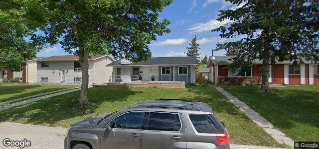 Larawan ng 59 Sanderson Avenue sa Winnipeg, Manitoba