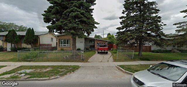 Larawan ng 676 Keewatin Street sa Winnipeg, Manitoba