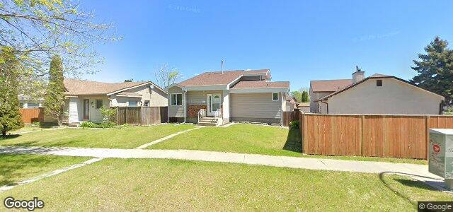 Larawan ng 7 Groverdale Avenue sa Winnipeg, Manitoba