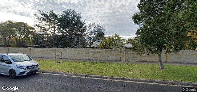 Larawan ng 7 Inglis Street sa Winnipeg, Manitoba