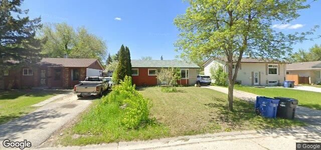 Larawan ng 70 Finestone Street sa Winnipeg, Manitoba