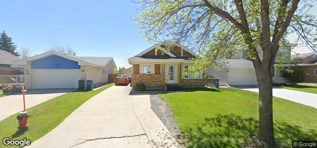 Larawan ng 70 Lucas Avenue sa Winnipeg, Manitoba