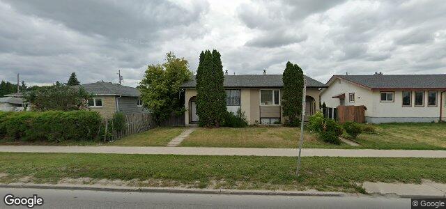 Larawan ng 710 Keewatin Street sa Winnipeg, Manitoba