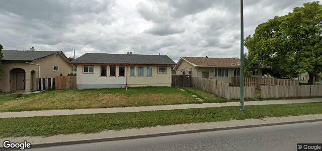 Larawan ng 718 Keewatin Street sa Winnipeg, Manitoba