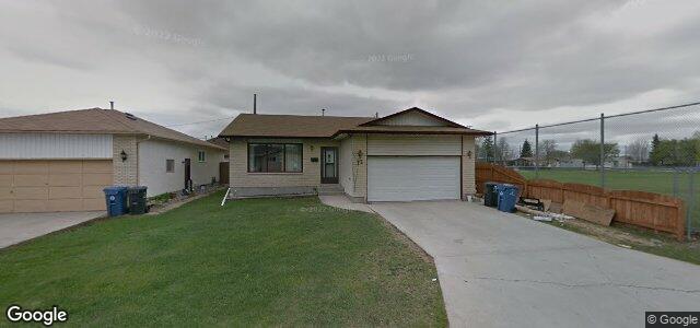 Larawan ng 72 Ringel Avenue sa Winnipeg, Manitoba