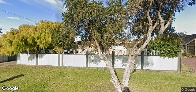 Larawan ng 74 Inglis Street sa Winnipeg, Manitoba