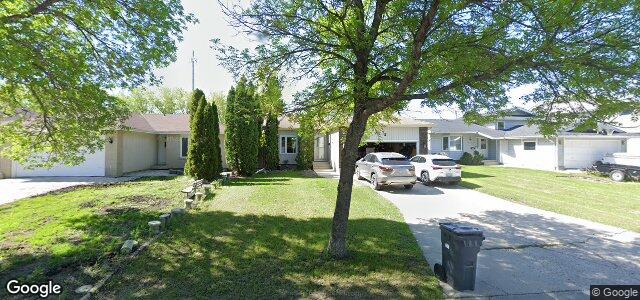 Larawan ng 75 Poplynn Drive sa Winnipeg, Manitoba