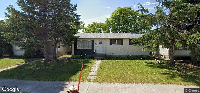 Larawan ng 76 Eckhardt Avenue sa Winnipeg, Manitoba