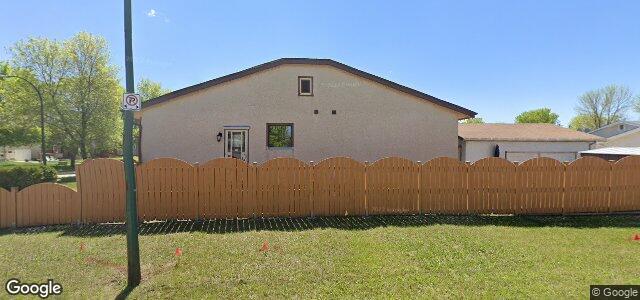 Larawan ng 79 Barnham Crescent sa Winnipeg, Manitoba