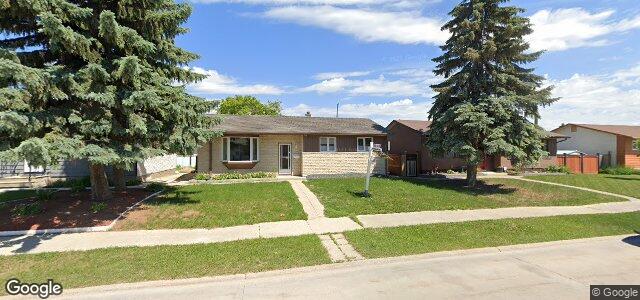 Larawan ng 79 Eckhardt Avenue sa Winnipeg, Manitoba