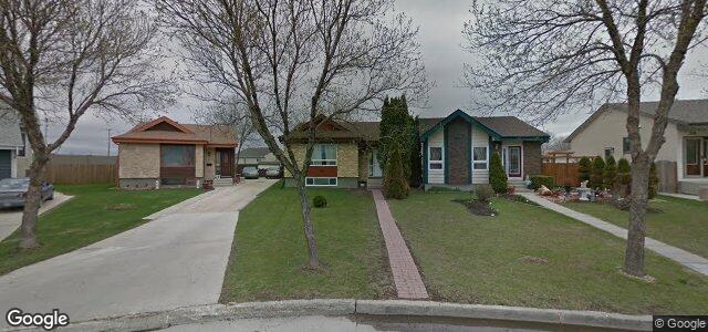 Larawan ng 82 Barnham Crescent sa Winnipeg, Manitoba