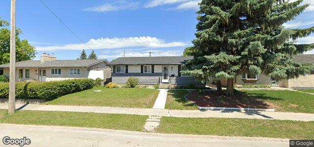 Larawan ng 83 Eckhardt Avenue sa Winnipeg, Manitoba