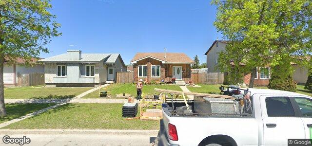 Larawan ng 89 Lucas Avenue sa Winnipeg, Manitoba