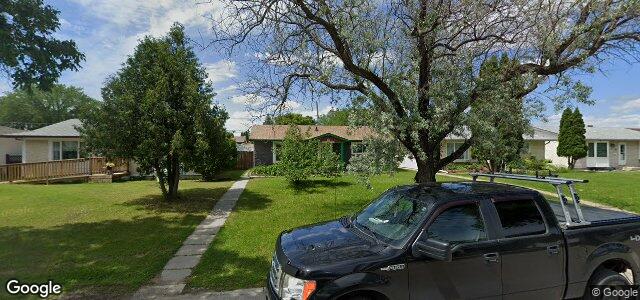 Larawan ng 90 Huber Street sa Winnipeg, Manitoba