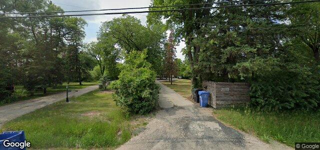 Larawan ng 2098 Henderson Highway sa Winnipeg, Manitoba