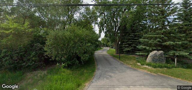 Larawan ng 2102 Henderson Highway sa Winnipeg, Manitoba