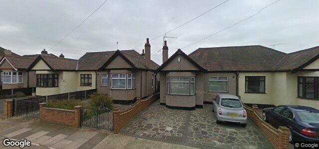 Larawan ng 25 Eastwood Drive sa Winnipeg, Manitoba