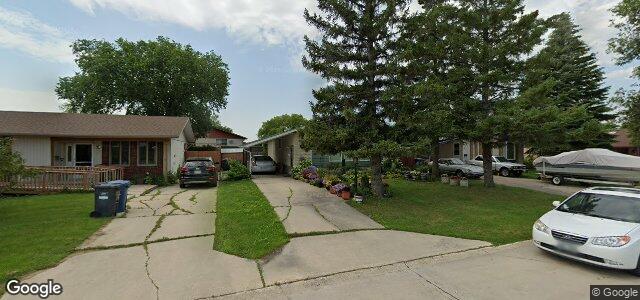 Larawan ng 10 De Jong Crescent sa Winnipeg, Manitoba