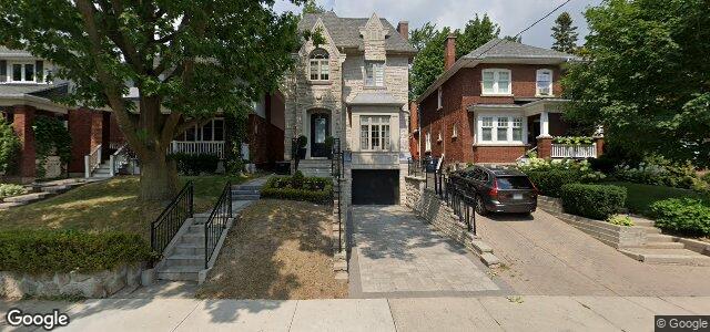 Larawan ng 100 Snowdon Avenue sa Winnipeg, Manitoba