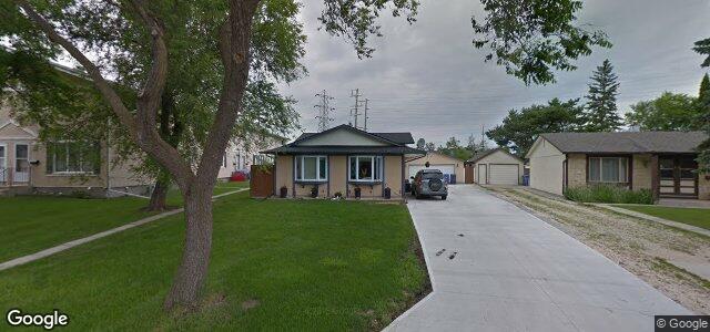 Larawan ng 103 Hobbs Crescent sa Winnipeg, Manitoba