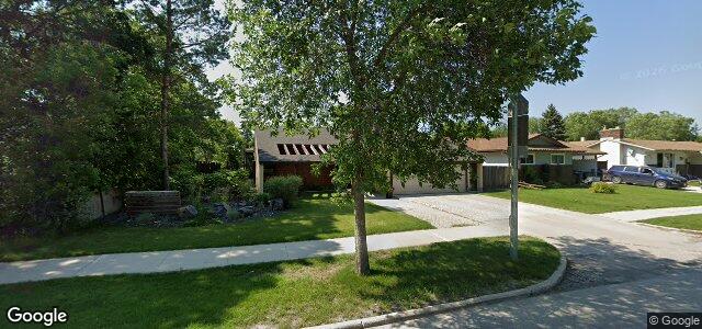 Larawan ng 1030 Louelda Street sa Winnipeg, Manitoba