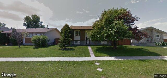 Larawan ng 1076 Mcleod Avenue sa Winnipeg, Manitoba