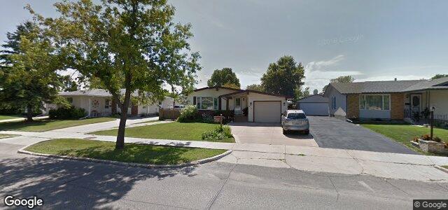 Larawan ng 112 Tu-Pelo Avenue sa Winnipeg, Manitoba