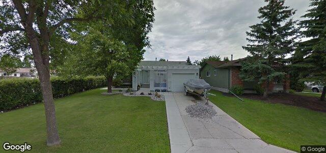 Larawan ng 114 Stacey Bay sa Winnipeg, Manitoba