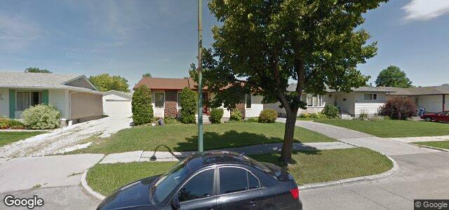 121 Tu-Pelo Avenue（加拿大曼尼托巴省溫尼伯市）房屋照片