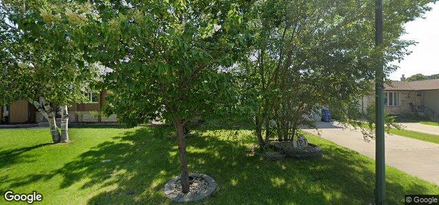 Larawan ng 121 Werrell Crescent sa Winnipeg, Manitoba