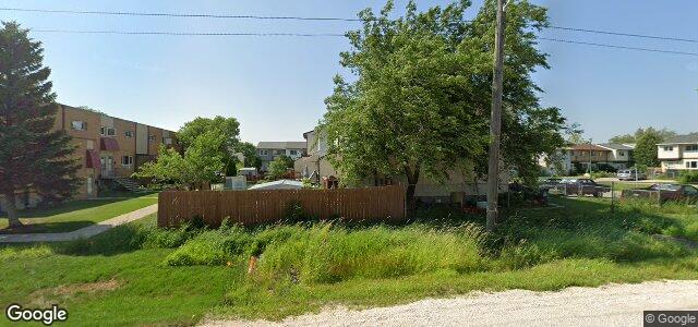 Larawan ng 1230 Molson Street sa Winnipeg, Manitoba