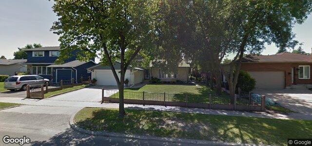 Larawan ng 124 Tu-Pelo Avenue sa Winnipeg, Manitoba