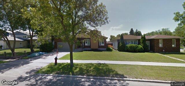 Larawan ng 128 Tu-Pelo Avenue sa Winnipeg, Manitoba