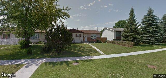 Larawan ng 132 Grassie Boulevard sa Winnipeg, Manitoba