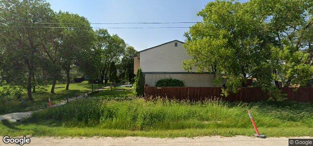 Larawan ng 1324 Molson Street sa Winnipeg, Manitoba