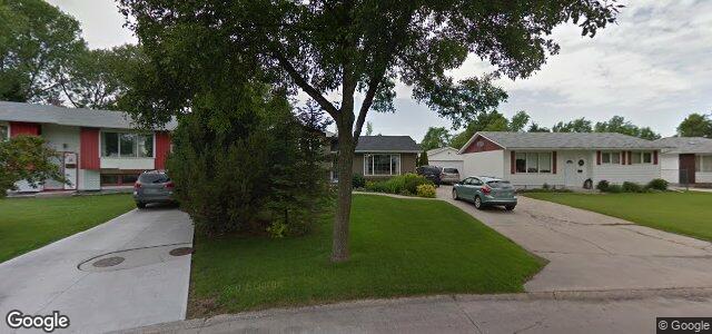 Larawan ng 14 Merrill Crescent sa Winnipeg, Manitoba