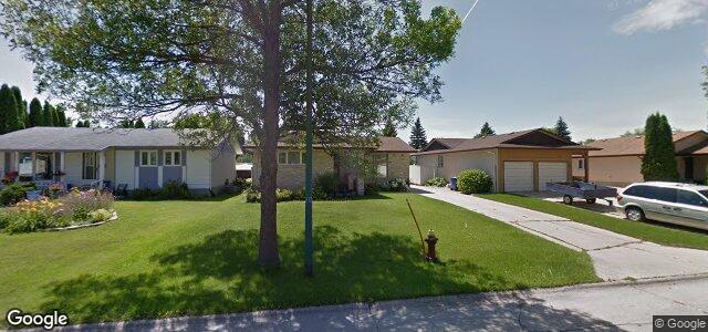 Larawan ng 14 Stacey Bay sa Winnipeg, Manitoba