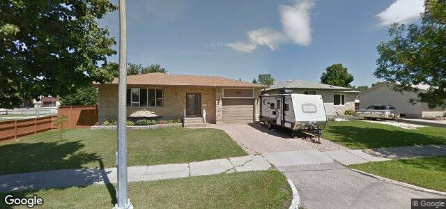 Larawan ng 149 Tu-Pelo Avenue sa Winnipeg, Manitoba