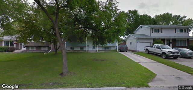 Larawan ng 15 Avaco Drive sa Winnipeg, Manitoba