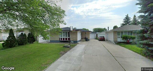 Larawan ng 15 Dampsy Crescent sa Winnipeg, Manitoba