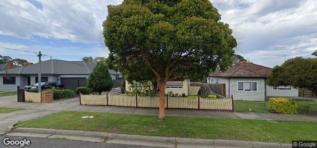 Larawan ng 15 Hobbs Crescent sa Winnipeg, Manitoba